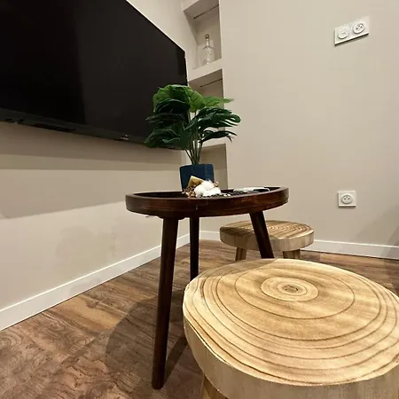 Downtown Patio Apartment
